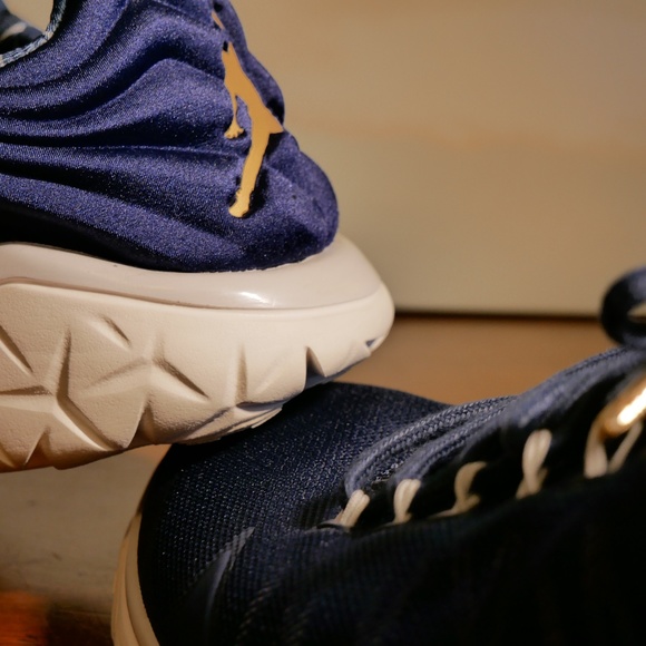 2014 Air Jordan Flight Flex Trainer Jeter RE2PECT - Size 16 - SKU: 715855 402 main image 16